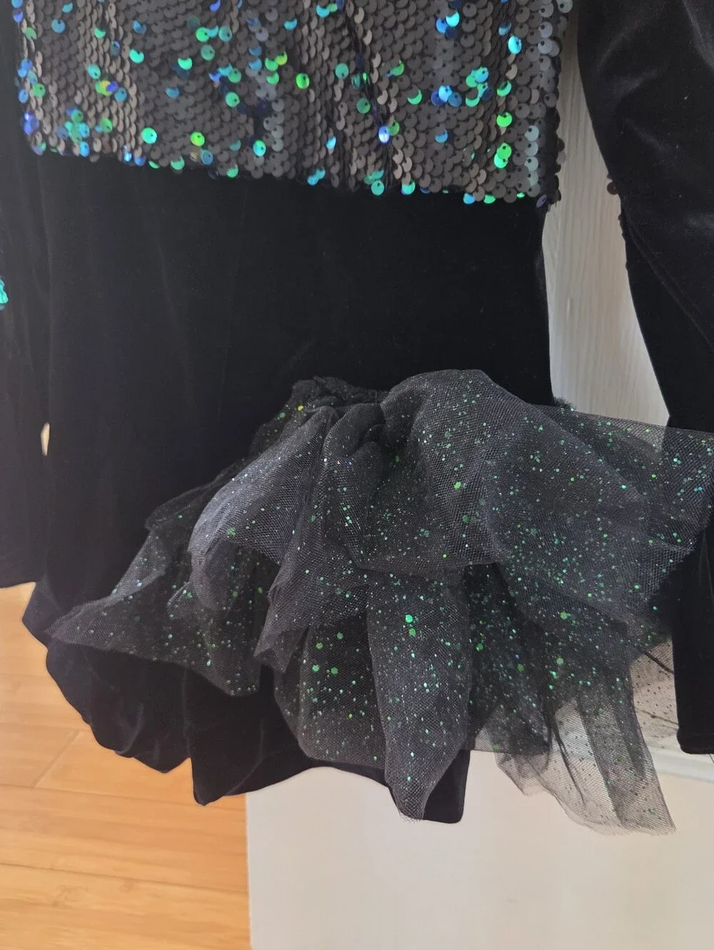 Weissman 8465 A WORLD ALONE Green Sequin Side Bustle Dance Costume Size LC 14